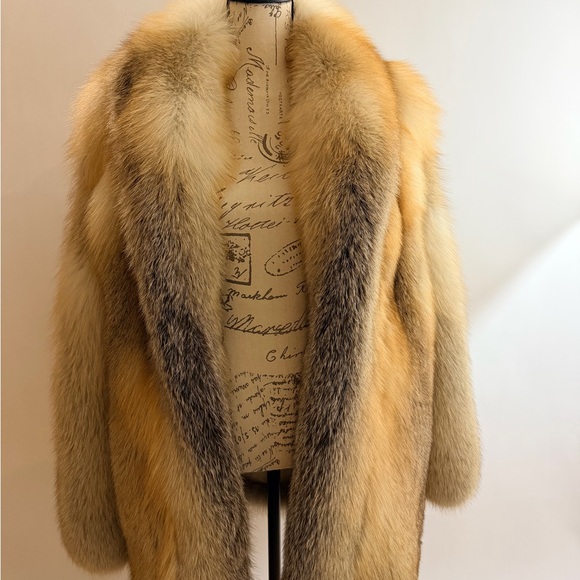 Max House Furs Jackets & Blazers - Elegant Tan Fur Coat
